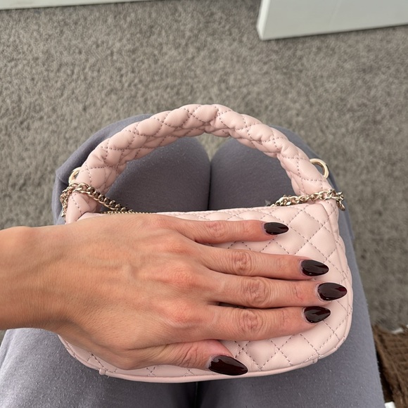 Guess Rianee Quilt Mini Hobo Bag. Blush Pink. 7in L × 4.5in H x 2.5in W. NWOT - Picture 13 of 13